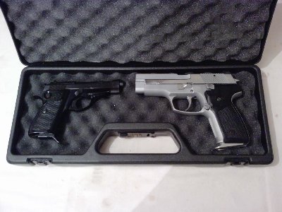 Beretta 22 LR i CZ 99.jpg