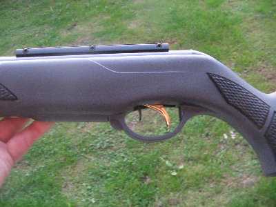 Okidać je mekan al ne i preosjetljiv.