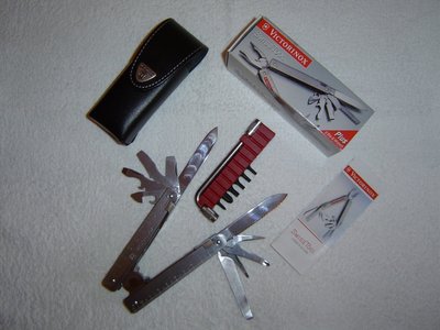 Kupljen prije 14 god u tadasnjoj As-Tim trgovini cini mi se,kasnijem Maestralpromu a danasnjem Maestral Centar trgovini u ZG.<br />Nije bio nikad koristen