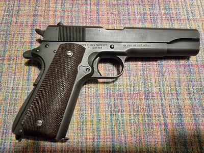 1. Ithaca M1911A1.jpg