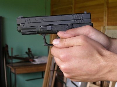 pistolj hvat 3.jpg