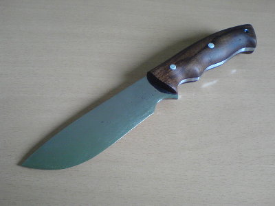 iz drugog kuta... jos treba napraviti uporiste za palac i "gravirati" logo... onda idu umjetnicke slike...